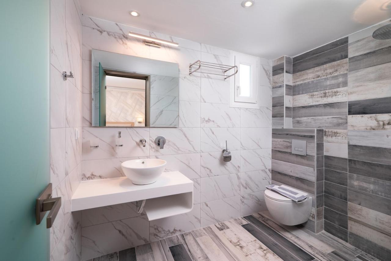 Star Bay Luxury Aparthotel Лименария Екстериор снимка